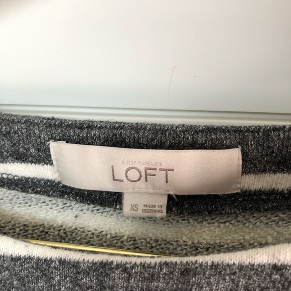 ANN TAYLOR LOFT Striped Light Weight Sweater - Picture 5 of 5